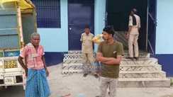 Bihar Crime : गोपालगंज में आपसी विवाद में पति ने की पत्नी की गला रेतकर हत्या, पुलिस ने आरोपी को किया गिरफ्तार 