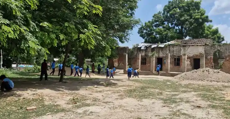 Bihar School - कभी जिले का था गौरव, आज बदहाली की स्थिति में 