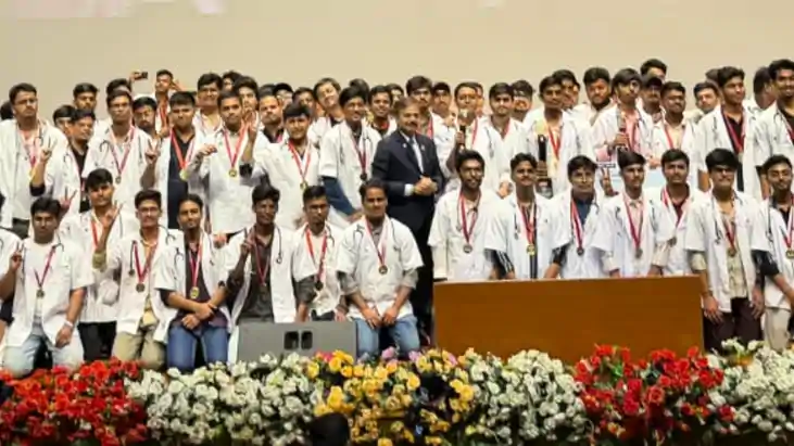 Bihar News : पटना में GOAL Institute ने सम्मान समारोह का किय