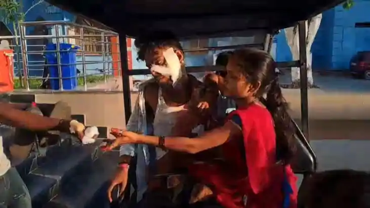 Bihar Crime News : पार्क में देवर के साथ बैठी भाभी को पति ने Bihar Crime News : पार्क में देवर के साथ बैठी भाभी को पति ने