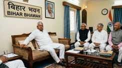 Lalu Yadav abusing Lalan singh and Saryu Rai