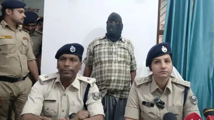 Bihar News : कैमूर में नौकरी के नाम पर 'म्यूल अकाउंट' का खेल