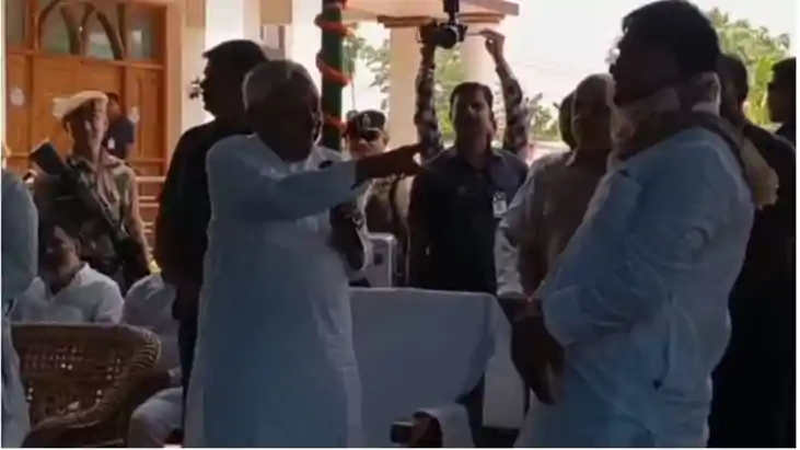 जदयू प्रदेश अध्यक्ष उमेश कुशवाहा के घर पहुंचे नीतीश कुमार, च