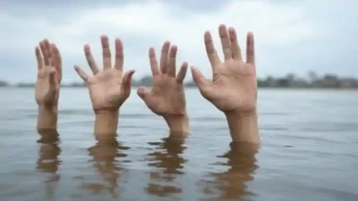पटना के गांधी घाट पर बड़ा हादसा: गंगा नदी में डूबने से तीन य
