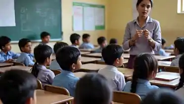 Bihar teacher News:छेड़खानी की शिकायत पर टीचर का कहर,  छात्र को पीटा, हाथ टूटने के आरोप के बाद स्कूल में हंगामा