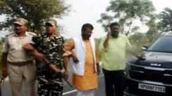 Bihar Vidhansabha Chunav 2025: बिहार चुनाव में प्रचार करने आए जेल में यूपी के पूर्व विधायक धनंजय कन्नौजिया , कार से बीयर बरामद, पुलिस ने दर्ज किया केस