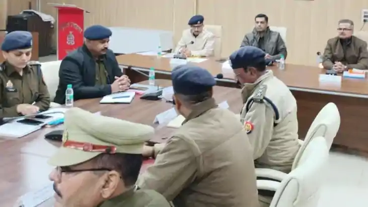 थाना अध्यक्ष समेत चार सिपाही निलंबित, मुकदमे की तैयारी, DIG  थाना अध्यक्ष समेत चार सिपाही निलंबित, मुकदमे की तैयारी, DIG