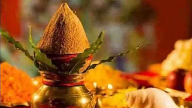 Vastu Tips : कलश स्थापना के वास्तु टिप्स, इस दिन करें स्थापना, पाएं देवी की विशेष कृपा