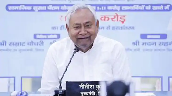 Bihar Ias news - एक दर्जन आईएएस अफसरों पर होगी एक करोड़ नौकर