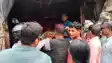 Crowd Gathers in Nalanda for Onion at Rs 35 per Kg