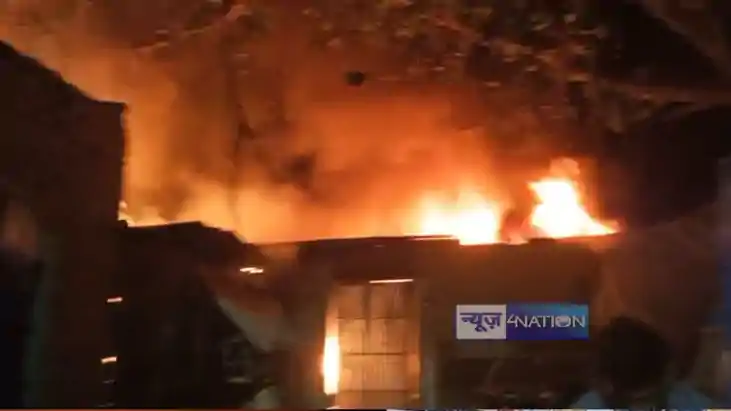 Massive fire in tent house 