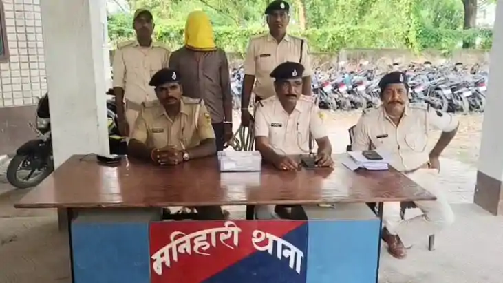 Bihar Police : 25 हज़ार के इनामी कुख्यात अपराधी को कटिहार पुल