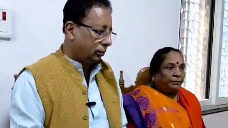 Bihar Politics : वोटर अधिकार यात्रा से पहले बीजेपी सांसद ने Bihar Politics : वोटर अधिकार यात्रा से पहले बीजेपी सांसद ने