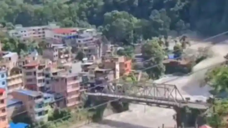 Gandak Flood Alert Bihar 6 Districts on High Alert After Nep
