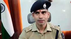 Bihar News : खगड़िया पुलिस ने मिनी गन फैक्ट्री का किया भंडाफोड़, 2 कारीगरों समेत 3 आरोपियों को किया गिरफ्तार, भारी मात्रा में हथियार और उपकरण किया बरामद