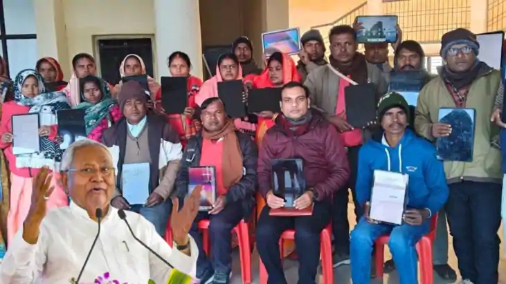 Bihar News: सीएम नीतीश की बड़ी सौगात, इनके खाते में भेजी गई 