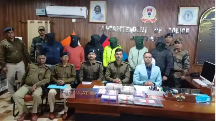Jharkhand News : साइबर अपराधियों ने हज़ारों लोगों से की 11 कर