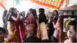 Bihar News : "तहरा राजाजी के दिलवा टूट जाई", शिक्षक बनने से पहले छात्राओं ने भोजपुरी गानों पर जमकर लगाया ठुमका, वीडियो वायरल  