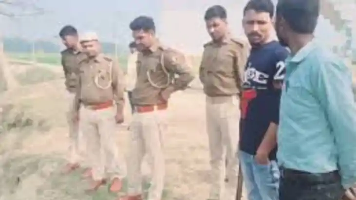 Bihar Crime:गयाजी में नदी किनारे मिला सिर-कटा महिला का शव, ड Bihar Crime:गयाजी में नदी किनारे मिला सिर-कटा महिला का शव, ड