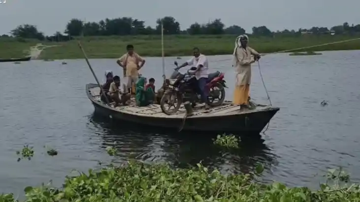 Bihar Village Still Depends on Boats 79 Years After Independ
