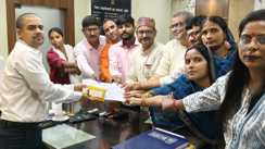 गौ सम्मान आह्वान अभियान के तहत डीएम को सौंपा गया 8 सूत्री मांग पत्र, गौ संरक्षण के लिए केंद्रीय कानून बनाने की मांग