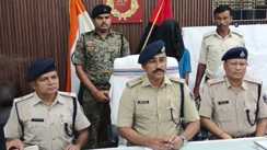Bihar Crime : मुजफ्फरपुर पुलिस ने कोढ़ा गैंग के खिलाफ की बड़ी कार्रवाई, महिलाओं से चेन छिननेवाले शातिर को कटिहार से किया गिरफ्तार 