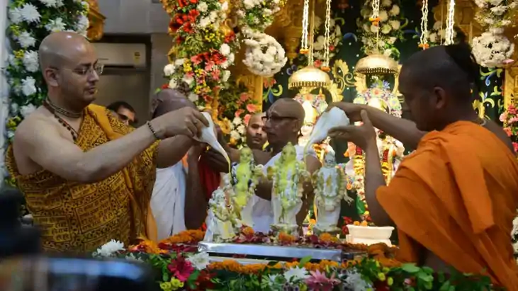 Grand celebration and crowd at ISKCON Temple Patna during Ra