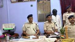 नवादा में पुलिस को मिली बड़ी सफलता, गांव को चारों तरफ से घेराबंदी करके कार्रवाई, हथियार बरामद, एक गिरफ्तार      