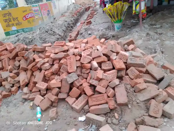 प्रतिनिधि फंड से हो रहे विकास कार्य में जम कर लूट खसोट, अधिक