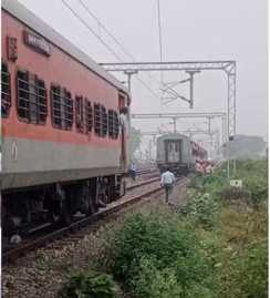 Railway news - दो टुकड़ों में बंटी मुंबई से भागलपुर जा रही एक्सप्रेस ट्रेन, यात्रियों में मची अफरा-तफरी