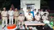 270 लीटर नेपाली शराब के साथ दो तस्कर गिरफ्तार, वाहन और मोबाइल जब्त
