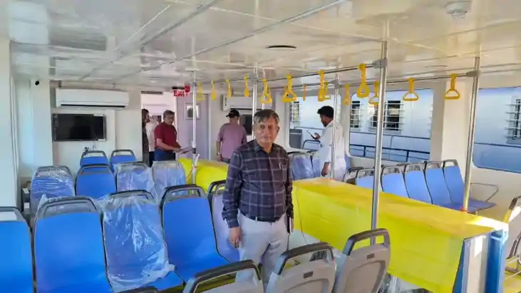 patna Water Metro - पटना पहुंचा वाटर मेट्रो का  पहला जहाज, द