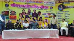 Bihar News: नालंदा में सजा साहित्य का गुलिस्तां, भक्ति, राष्ट्रप्रेम और तंज से सराबोर रहा अखिल भारतीय कवि सम्मेलन