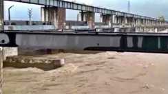 Gandak Swells 