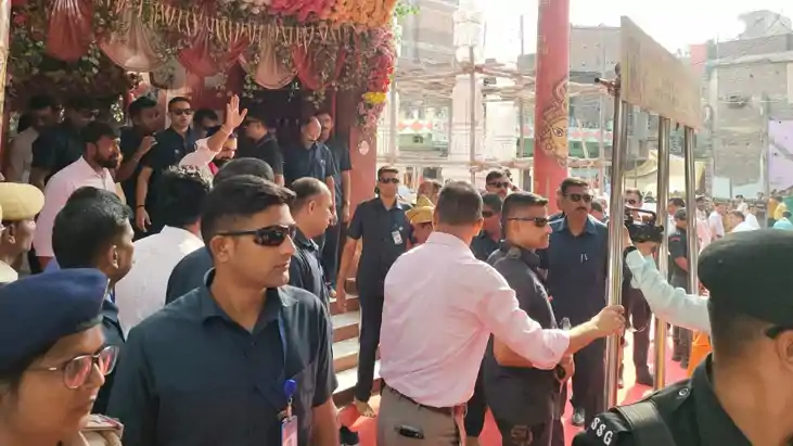 सीएम सम्राट ने पटनदेवी और जल्ला वाले हनुमान मंदिर में की विश