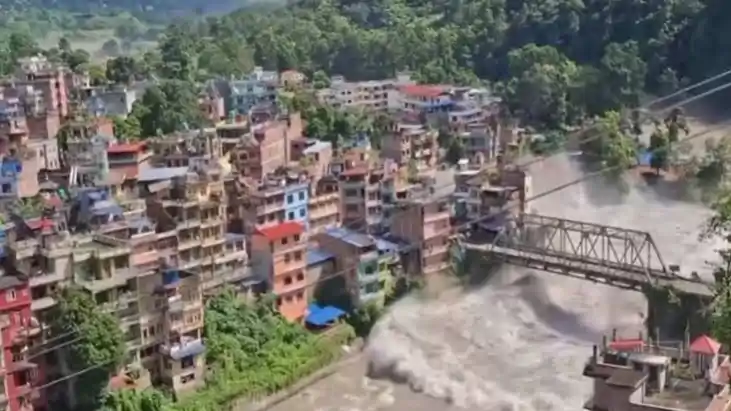 Flood News:तबाही का अभी नही टला है खतरा! 72 घंटे बेहद अहम, 5
