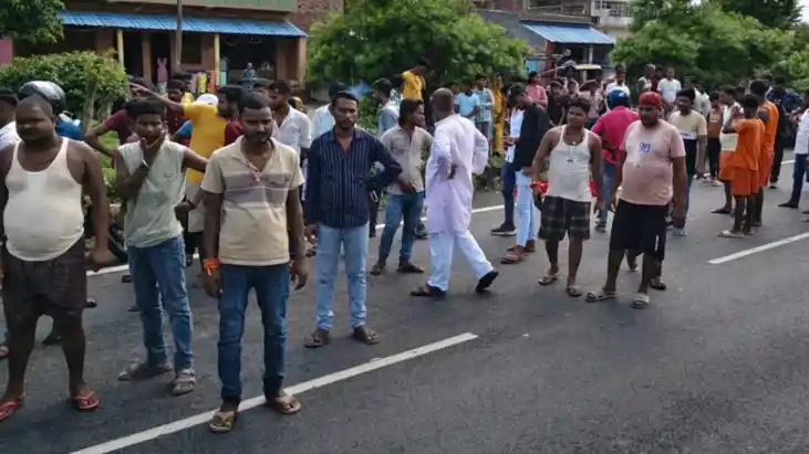 NH-27 पर दर्दनाक हादसा : अज्ञात वाहन की टक्कर से महिला की मौ