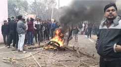 Bihar News : भोजपुर में 6 दिनों से लापता युवक का कुएं से मिला शव, आक्रोशित ग्रामीणों ने सड़क जाम कर काटा बवाल