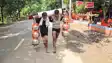Shrawani Mela : 100 किलो गंगाजल लेकर नंगे पांव बाबा नगरी निकले दो श्रद्धालु, गाय को राष्ट्रीय दर्जा और लाचारों के लिए आश्रम बनाने का लिया संकल्प