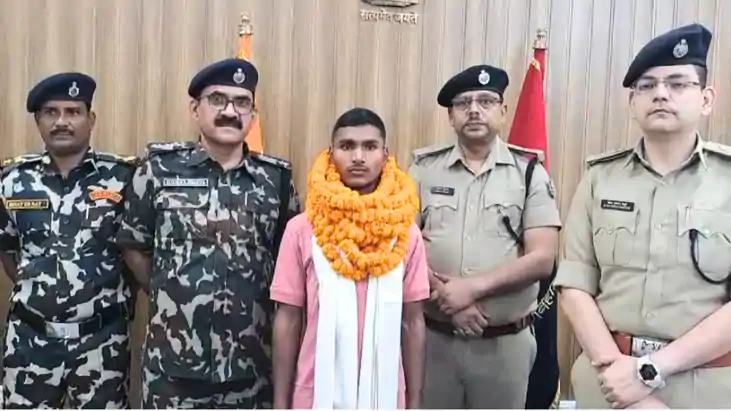 Bihar Crime : मुंगेर में 2 लाख के इनामी कुख्यात नक्सली रोहित Bihar Crime : मुंगेर में 2 लाख के इनामी कुख्यात नक्सली रोहित