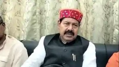 Bihar Politics:तुम मुझे जानते नहीं हो...गुस्से में तमतमाए RJD विधायक ने इस  अधिकारी को दी जूते मारने की धमकी