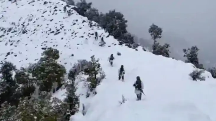 India Develops Smart Uniforms to Rescue Soldiers in Snow Zon