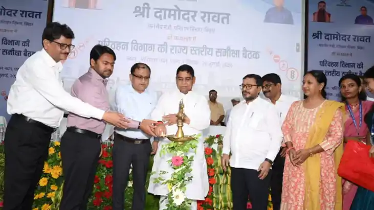 राज्यस्तरीय समीक्षा बैठक में बोले परिवहन मंत्री दामोदर रावत,