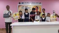 Bihar News : प्रख्यात शिक्षाविद् डॉ. के. के. साहू का जन्मदिवस आज, अंतरज्योति बालिका विद्यालय में कार्यक्रम का हुआ आयोजन,  के. के. साहू फाउंडेशन ने बांटी खुशियां