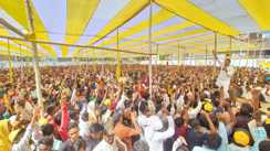 Bihar Politics : सीएम नीतीश के गृह जिले में प्रशांत किशोर ने एनडीए पर साधा निशाना, कहा डबल इंजन की सरकार में नहीं पूरी हो रही लोगों की बुनियादी जरूरतें