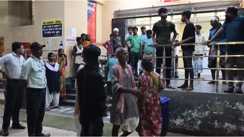 Bihar Crime News : कटिहार में आपसी विवाद को लेकर दो पक्षों में हुई हिंसक झड़प, तीन को लगी गोली, एक दर्जन लोग हुए जख्मी 