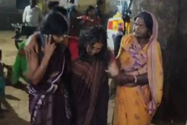 Bihar News: बिहार में शराब के नशे में दबंगों ने महिलाओं पर क