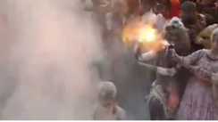 रामनवमी जुलूस में खौफनाक मंजर, आग से करतब दिखाते 3 किन्नर झुलसे, भीड़ में मचा हड़कंप