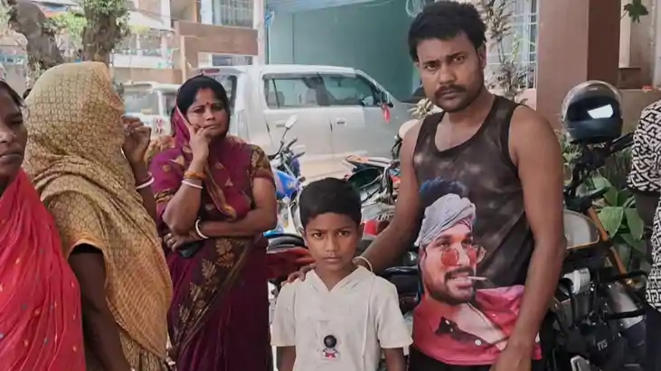 Bihar News : चार बच्चों की मां प्रेमी संग हुई फरार, पीड़ित पत