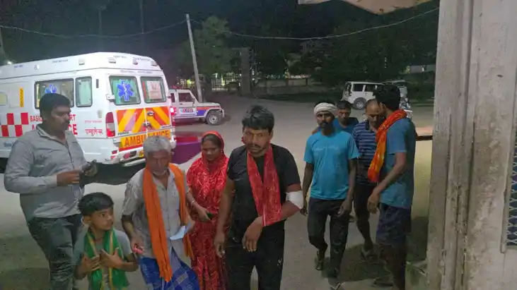 Patna Criime - पटना में शादी समारोह में चली गोलिया, टेंट का Patna Criime - पटना में शादी समारोह में चली गोलिया, टेंट का